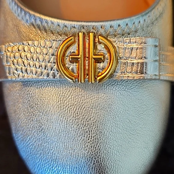 Cole Haan Women's Light Gold Flats - Picture 4 of 16